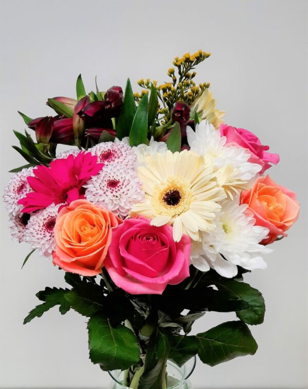 The Heartiest One - Roses & Cushions - Send Fresh Flowers, Gifts and ...